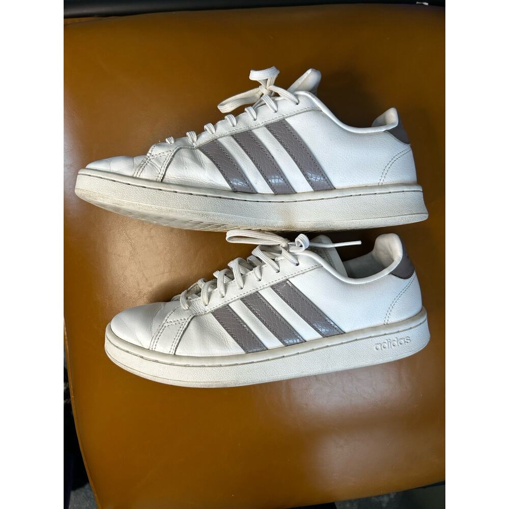 Adidas Grand Court Women’s Athletic Tennis Sneaker Casual Gray White Size 8.5 - Picture 3 of 9